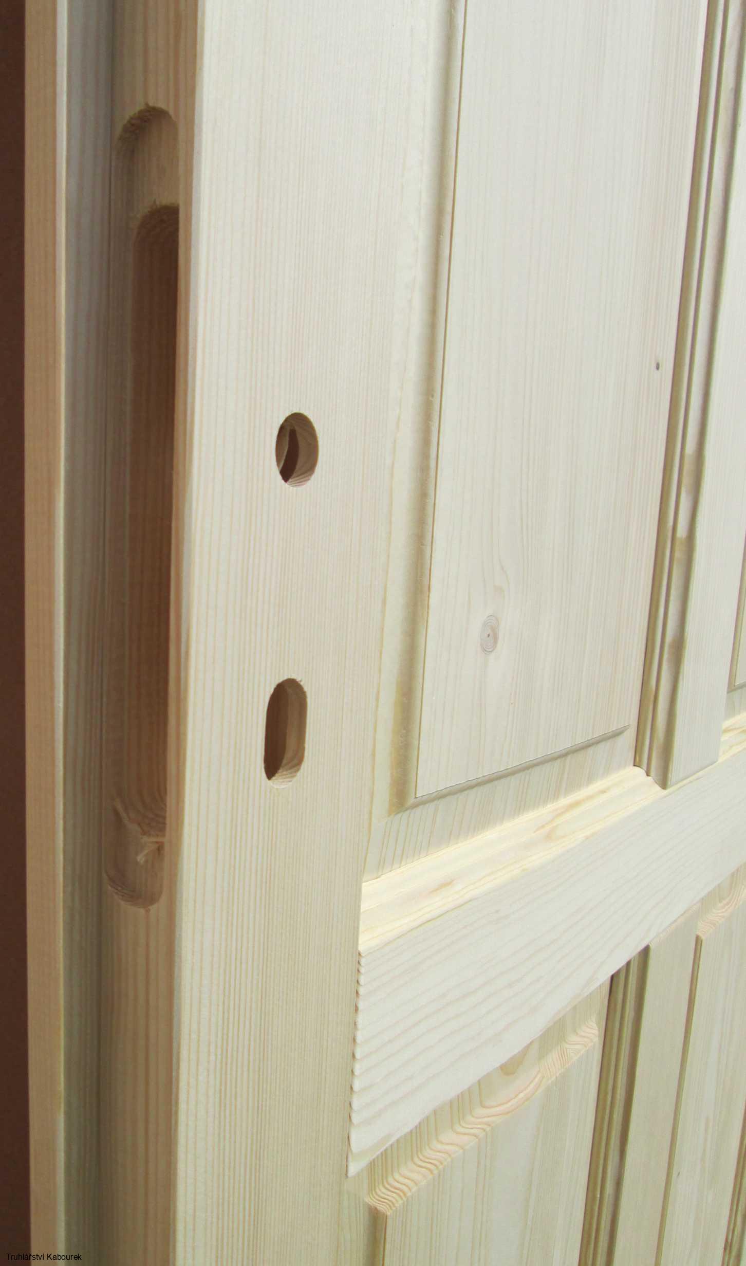 Dveře int. smrkové plné 