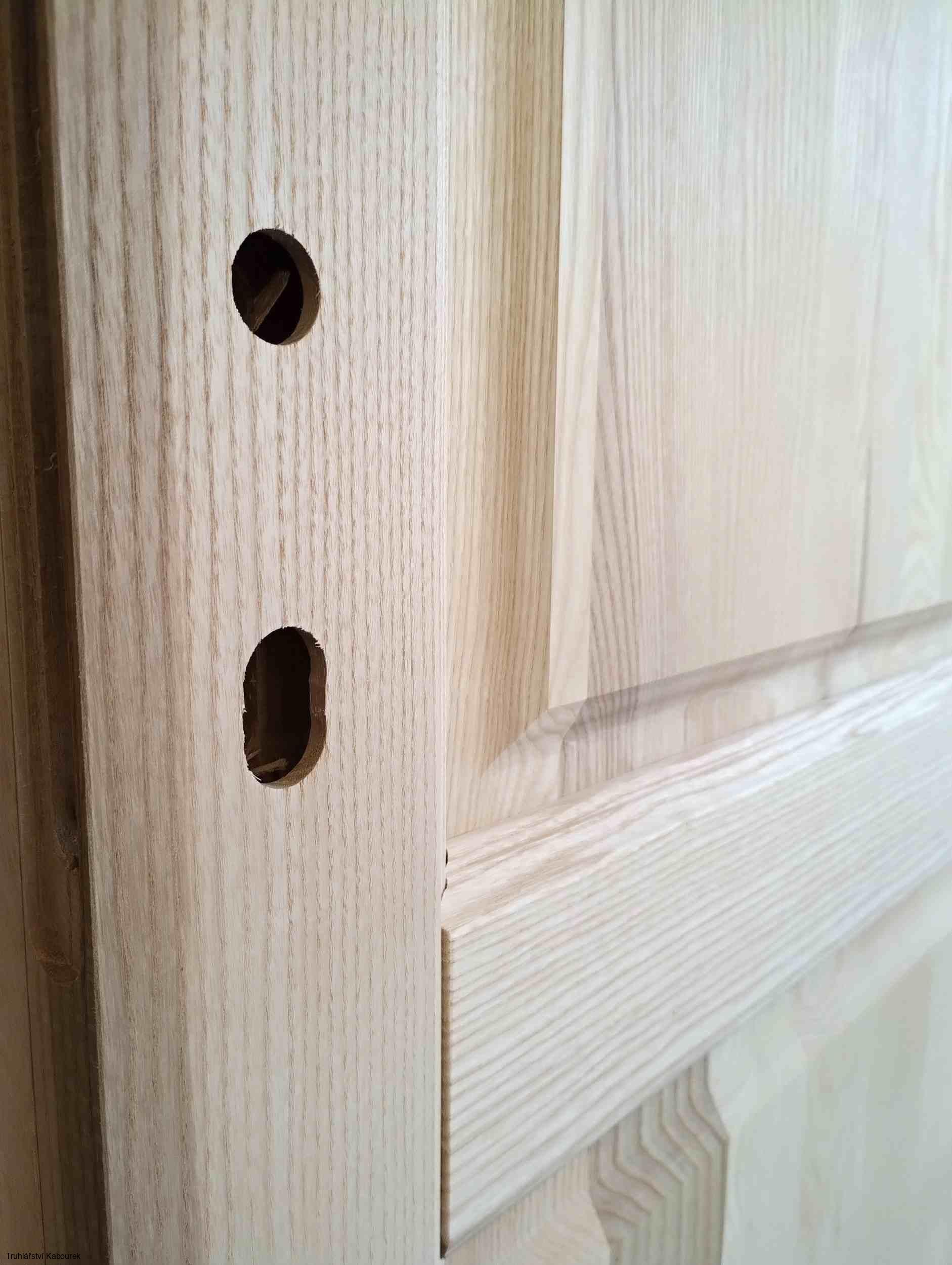 Dveře int. jasanové plné 